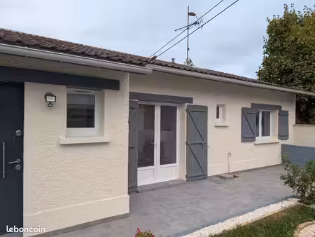 à louer - maison individuelle rénovée avec terrasse et jardin à aubergenville