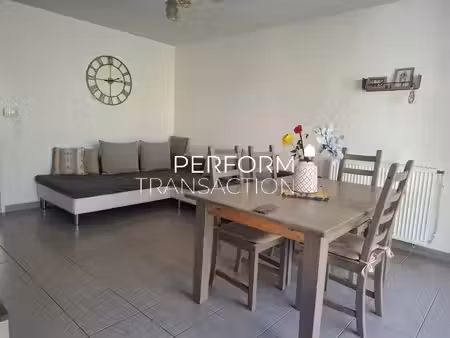 a vendre t3 lumineux avec balcon de 16m2