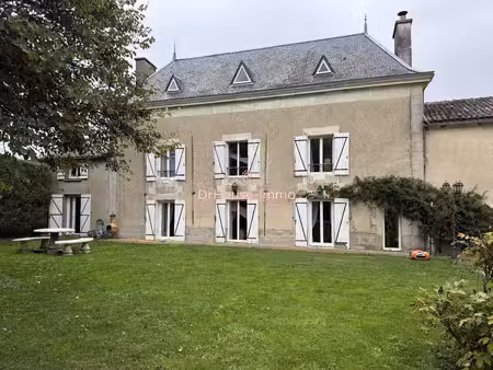 vaste et somptueuse résidence familiale de 265m² avec parc paysager