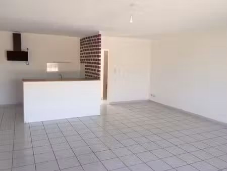 location appartement t2 de 60 m² avec garage privatif dans le quartier iéna à carcassonne 