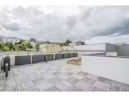 location appartement 5 pièces 135.94 m² à saint-cloud (92210)  3 608 €