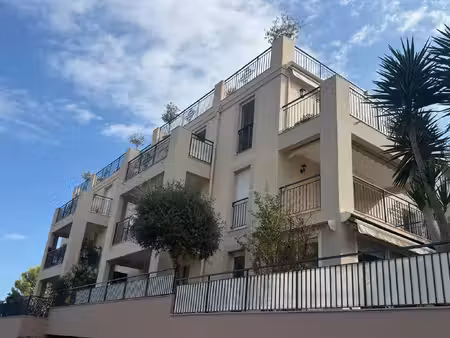 location - nice - fabron - 2 pièces - 45m2 - terrasse - parking
