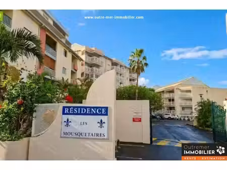 appartement t4 avec vue mer  deux terrasses  parking et cave – le moufia  sainte-clotilde