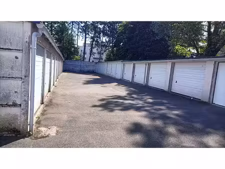 garage - 12m ²
