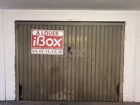 garage/parking