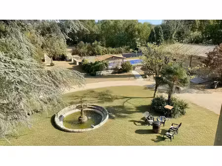 la crèche (79) ? manoir du xve siècle de 375 m²  9 chambres  piscine  nombreuses dépendanc