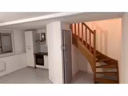 location maison 1 pièce 28 m² à nantes (44000)  645 €
