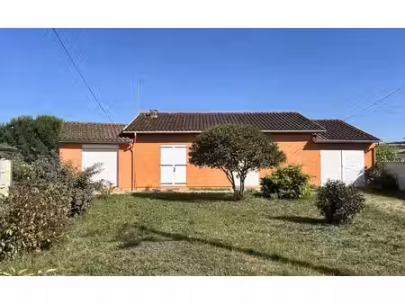 maison de ville au coeur de saint-andré de cubzac (33240) - 94 m2 habitables - 5 pièces - 
