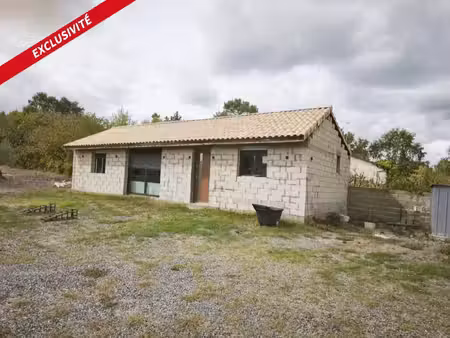 maison hors d'eau/ hors d'air + beau potentiel d'ammenagement