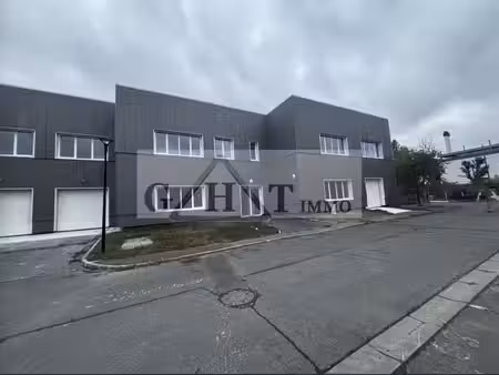 entrepôt bureaux a louer gennevilliers