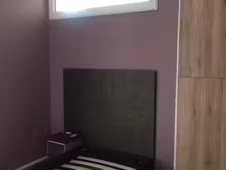 location meublée locaux professionnels 1 pièce 11 m² à talence (33400)  590 €