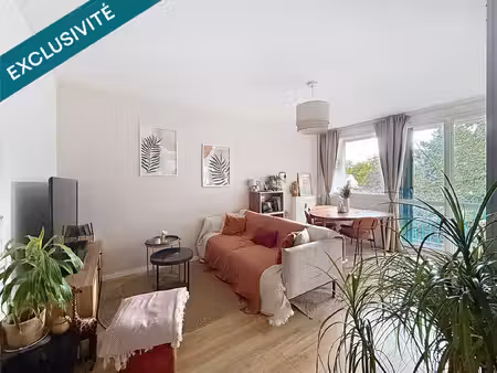 appartement avec balcon  parking et 2 caves !