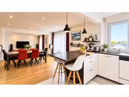 bel appartement familial de 110 m² avec balcon  garage et parking privatif – quartier la v