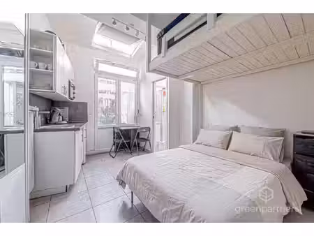 studio à vincennes  11 93 m²
