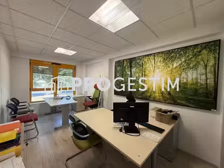 location bureaux 264m²