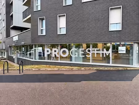 vente commerce 87m² à 219m²