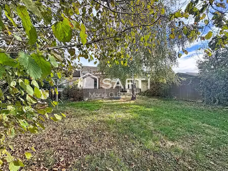 maison de plain pied quartier pasteur  séjour de 42 m2  3 chambres  garage et jardin