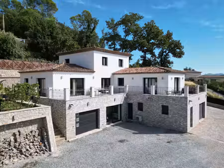 villa moderne 275 m² avec studio et 3 garages - montauroux