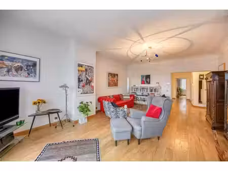 gemeubeld appartement te huur van 01/01/2027 tot 30/04/2027.