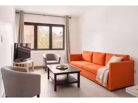 botanique  duplex meublé 2 chambres
