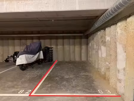 résidence triumph gardens : parking située au niveau -2
