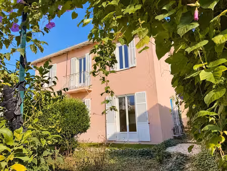 maison mitoyenne rénovée antibes plein centre-ville 3/4 pièces 75 m2  jardin 90m2 et parki