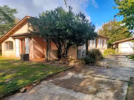maison 94 m² - 6 pieces - garage 25 m² - terrain 900 m²