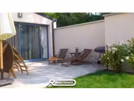 f2 duplex dans résidence calme et sécurisée