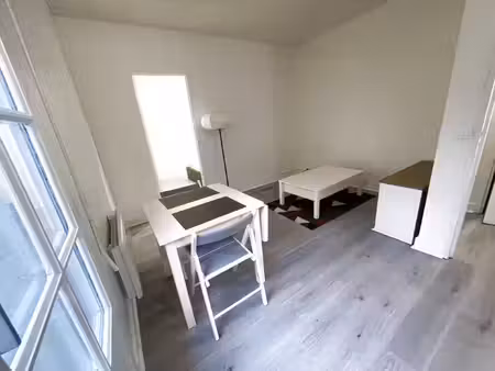 2p meuble avec jardin/terrasse