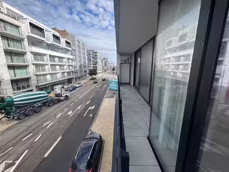 moderne assistentiewoning met 1 slaapkamer op het tweede verdiep in oostduinkerke.