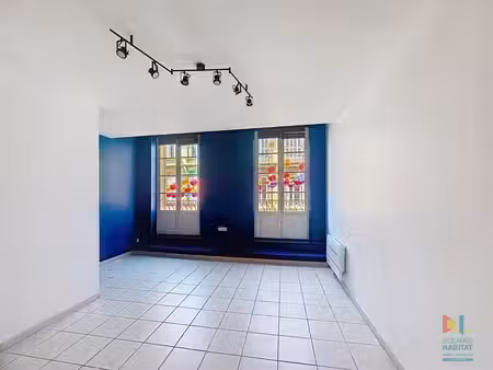 appartement t2 avec balcon et terrasse - rue gambetta - libourne