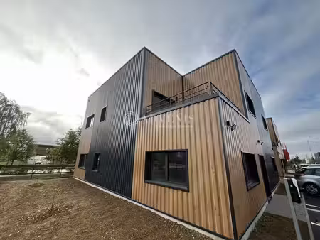 location local d’activités poigny-la-forêt 78125 160m² à 300m²