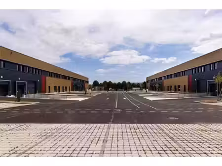 location entrepôt 12254m²