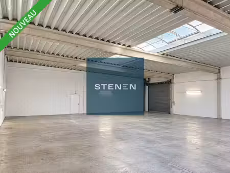 location local d’activités gemenos 13420 500m²