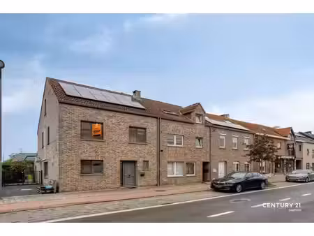 energiezuinige woning met 3 slaapkamers en garage te wilsele