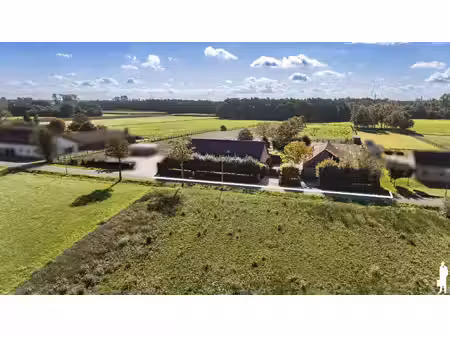 uniek gelegen hoeve op ca. 4.000m² (+ weilanden optioneel)