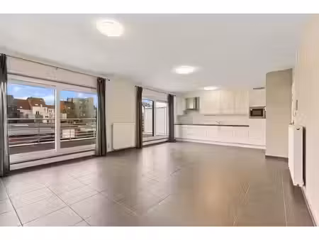 ruim terras / modern