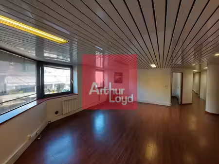 vente bureaux clermont-ferrand 63000 151m²