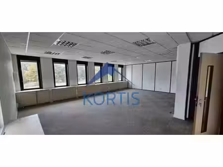 location bureaux 126m² à 225m²