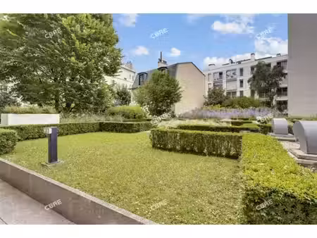 location bureau neuilly sur seine 686 m²