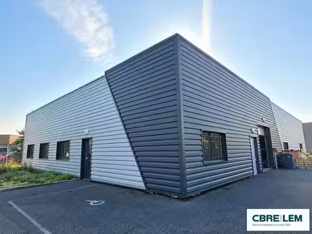 location local d'activités caudebec-lès-elbeuf 543 m²