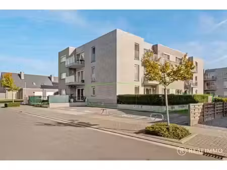 recent appartement met 2 slaapkamers en garage