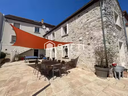 chateau thierry   toutes commodités sur place