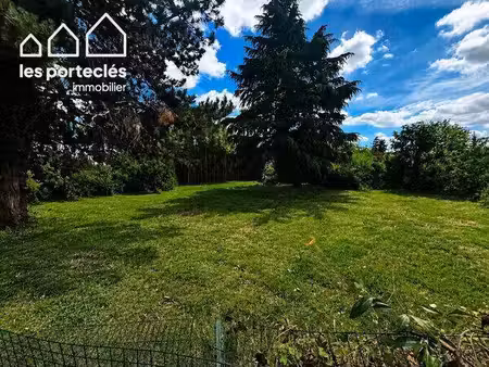 terrain constructible à quelques pas du centre de croissy sur seine