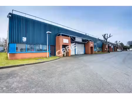 location local d'activités villepinte 758 m²