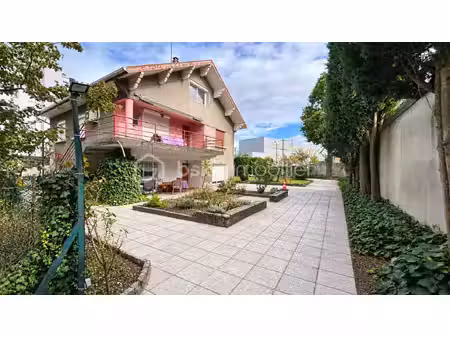 maison de 211 26 m² à grenoble