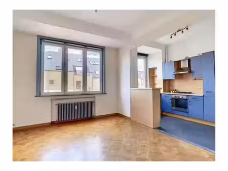 appartement à vendre avec terrasse et 2 chambres   etterbeek (vbe78926)