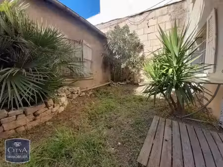 appartement à louer 1 pièce 28.75 m² - nîmes (30) - 467€