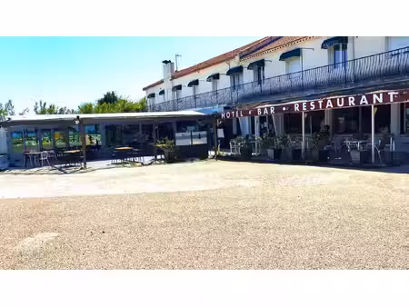fonds de commerce à vendre aigues mortes 500m2 456 000€