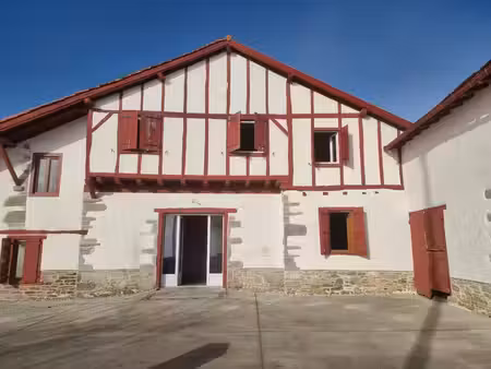 location maison 4 pièces 120m2 orsanco 64120 - 1100 € - surface privée